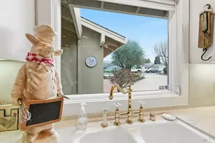 209 Kaanapali Dr, Napa, CA 94558 - Photo 9