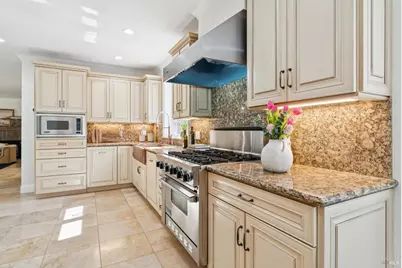 1021 Rose Drive, Napa, CA 94558 - Photo 15