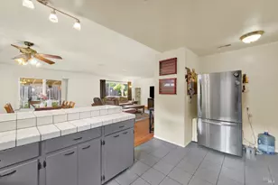 307 Trinity Dr, Vacaville, CA 95687 - Photo 15