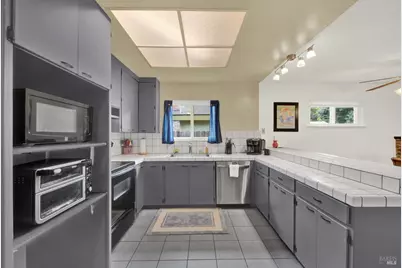 307 Trinity Drive, Vacaville, CA 95687 - Photo 13