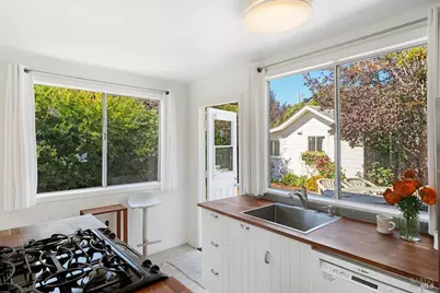 40 Arenal Avenue, Stinson Beach, CA 94970 - Photo 11