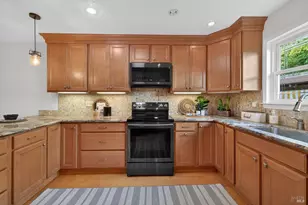 8256 Valley View Dr, Sebastopol, CA 95472 - Photo 13