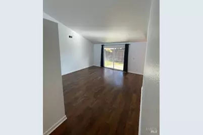 935 W 8th Street, Santa Rosa, CA 95401 - Photo 19