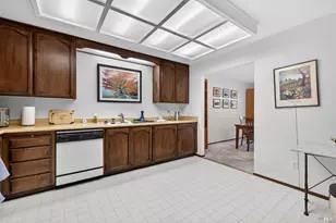 872 Hudis St, Rohnert Park, CA 94928 - Photo 11