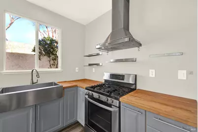 702 Racoon Court, Fairfield, CA 94533 - Photo 13