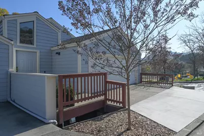 14 Summerhill Court, San Rafael, CA 94903 - Photo 3