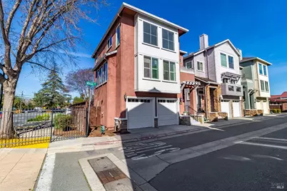 2640 Wisteria Way, Concord, CA 94519 - Photo 3