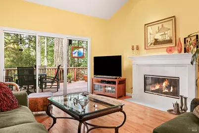 1011 Oak Mesa Drive, Santa Rosa, CA 95409 - Photo 9