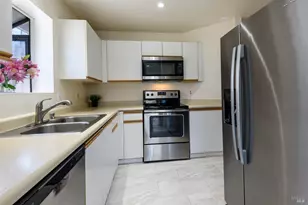 439 Mission Blvd, Santa Rosa, CA 95409 - Photo 5