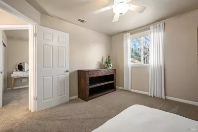 912 Cedar Brook Lane, Vacaville, CA 95687 - Photo 57