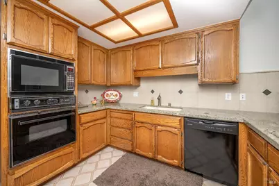 9231 Lakewood Drive, Windsor, CA 95492 - Photo 11