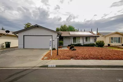 128 Lassen Circle, Vacaville, CA 95687 - Photo 3