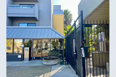 1 Embarcadero West #355, Oakland, CA 94607 - Photo 25