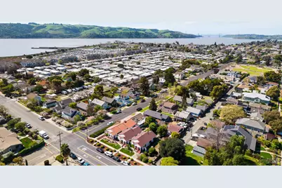 803 E 5th Street, Benicia, CA 94510 - Photo 21