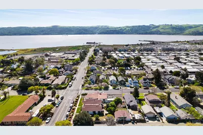 803 E 5th Street, Benicia, CA 94510 - Photo 21