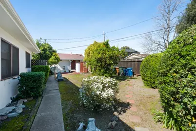 803 E 5th Street, Benicia, CA 94510 - Photo 9