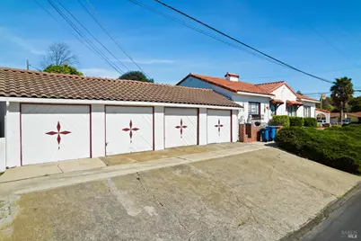 803 E 5th Street, Benicia, CA 94510 - Photo 17