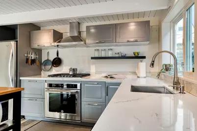 11 E Pier, Sausalito, CA 94965 - Photo 23