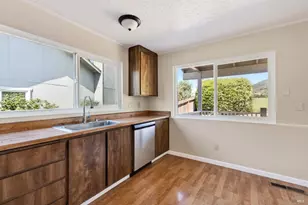 1508 Gladstone Way, Rohnert Park, CA 94928 - Photo 11