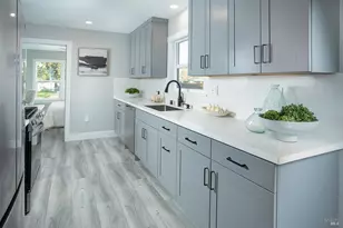 409 W C St, Dixon, CA 95620 - Photo 11