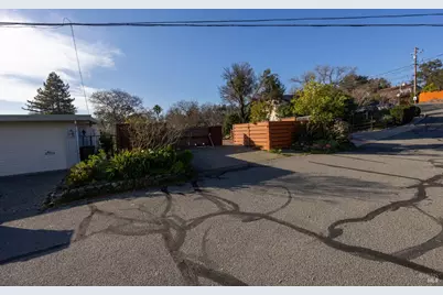 50 Hillcrest Court, San Anselmo, CA 94960 - Photo 3