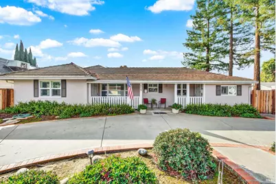 689 W C Street, Dixon, CA 95620 - Photo 13