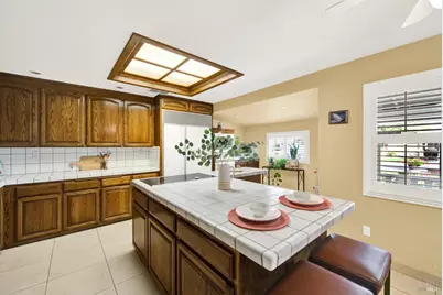 689 W C Street, Dixon, CA 95620 - Photo 33