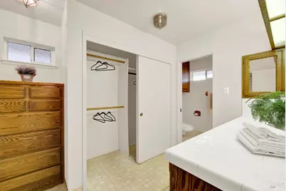 689 W C Street, Dixon, CA 95620 - Photo 43