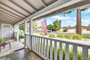 689 W C St, Dixon, CA 95620 - Photo 17