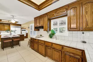 689 W C St, Dixon, CA 95620 - Photo 29