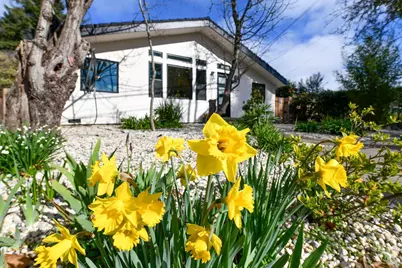 2470 W Pueblo Avenue, Napa, CA 94558 - Photo 3