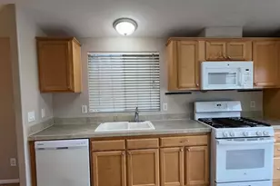 70 Coronado Cir, Santa Rosa, CA 95409 - Photo 17