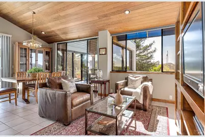 1095 Hardman Avenue, Napa, CA 94558 - Photo 47