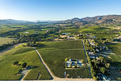 1095 Hardman Avenue, Napa, CA 94558 - Photo 5