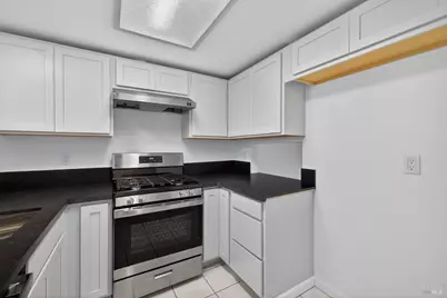 305 Westmont Place, Santa Rosa, CA 95401 - Photo 3