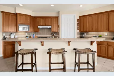 5870 Sailing Hawk Avenue, Santa Rosa, CA 95409 - Photo 13