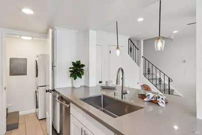 95 Dockside Circle, San Rafael, CA 94903 - Photo 13