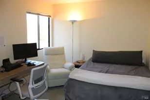 29 Sailmaker Ct, San Rafael, CA 94903 - Photo 25