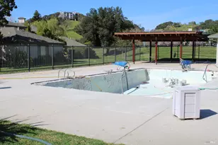 29 Sailmaker Ct, San Rafael, CA 94903 - Photo 27