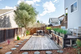 874 Cherry St, Petaluma, CA 94952 - Photo 43