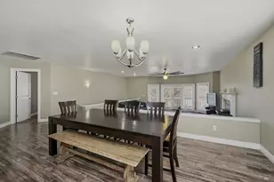 19246 N Shore Ct, Hidden Valley Lake, CA 95467 - Photo 15