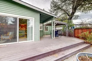 18046 Comstock Ave, Sonoma, CA 95476 - Photo 23