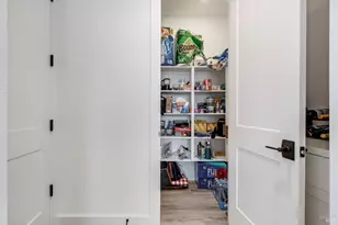 303 Flagship Dr, Napa, CA 94558 - Photo 17