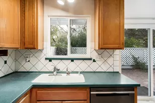 2322 Lakeview Dr, Santa Rosa, CA 95405 - Photo 9