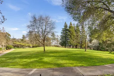 2322 Lakeview Drive, Santa Rosa, CA 95405 - Photo 29