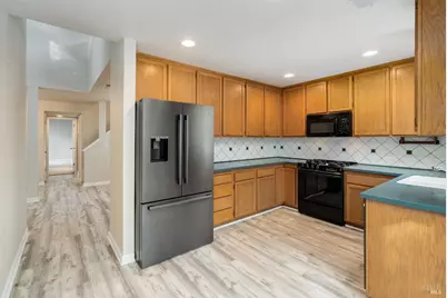 2322 Lakeview Drive, Santa Rosa, CA 95405 - Photo 7