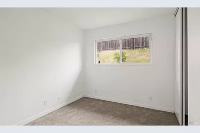 818 Falcon Drive, Vallejo, CA 94589 - Photo 13