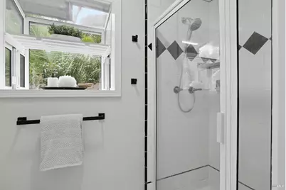 12 Angelica Court, Novato, CA 94947 - Photo 33