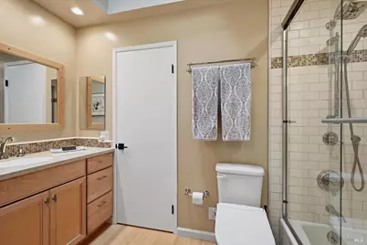 6480 Meadowridge Drive, Santa Rosa, CA 95409 - Photo 21