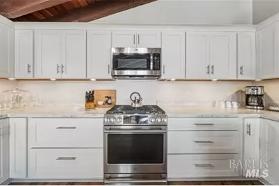 10165 Lakeshore Drive, Clearlake, CA 95422 - Photo 11